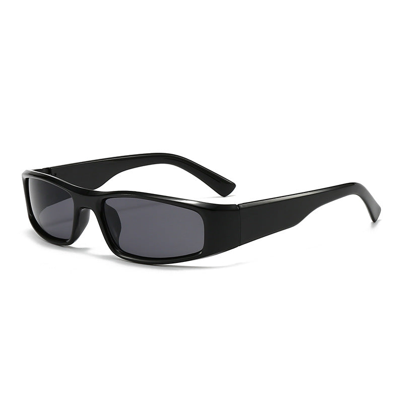 Dame sporty solbriller med robust ramme Skanto