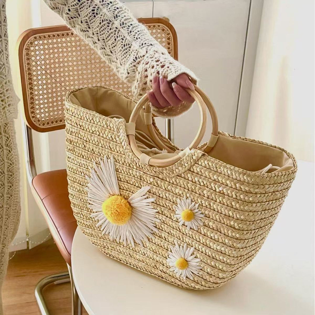 Stilig bastveske med florale accenter Skanto