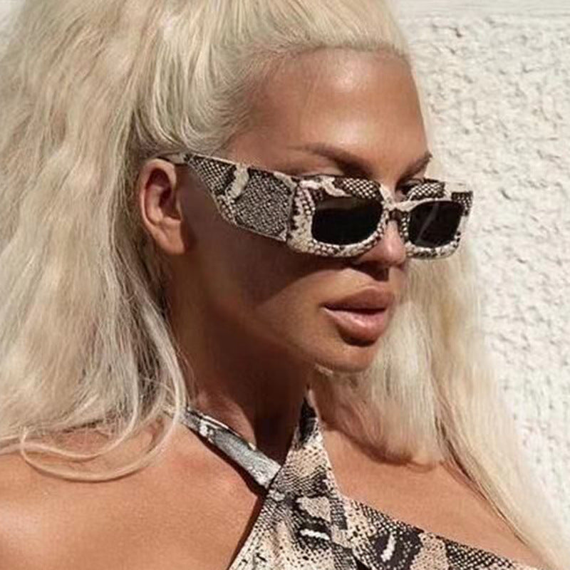 Women's exotic sunglasses with eye-catching snake pattern Skanto