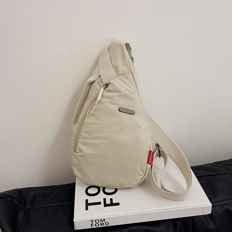 Praktisk Crossbody-veske med ergonomisk design og allsidige rom Skanto
