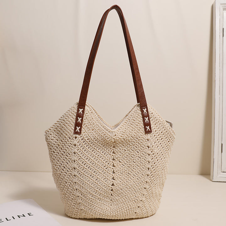 Handmade straw basket with sturdy leather handles Skanto