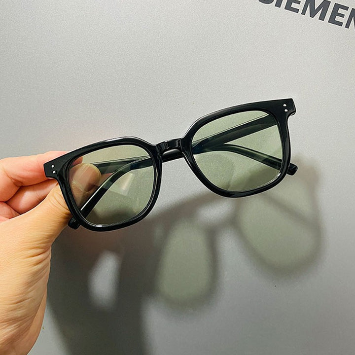 Damer Cat-Eye solbriller med moderne ramme og UV-beskyttelse Skanto