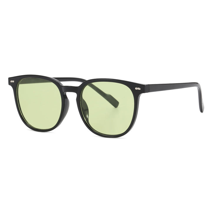 Women's fashion sunglasses with robust plastic frame and high-quality UV protection Skanto