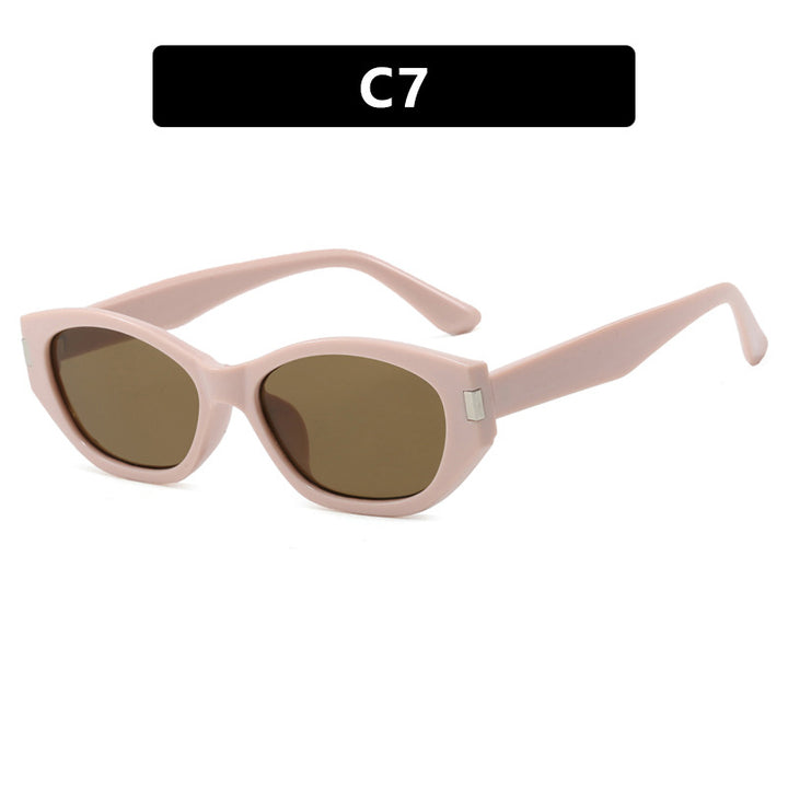Women's Cat Eye Sunglasses with Elegant Lenses Skanto