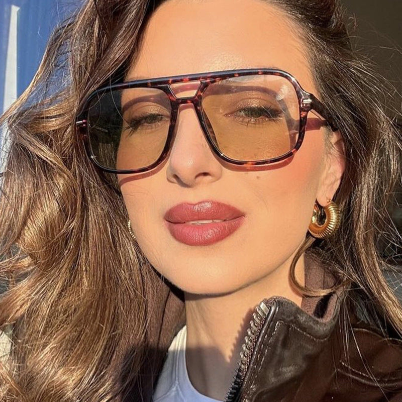 Women's Fashion Sunglasses with Protective UV Filter and Stylish Lenses Skanto