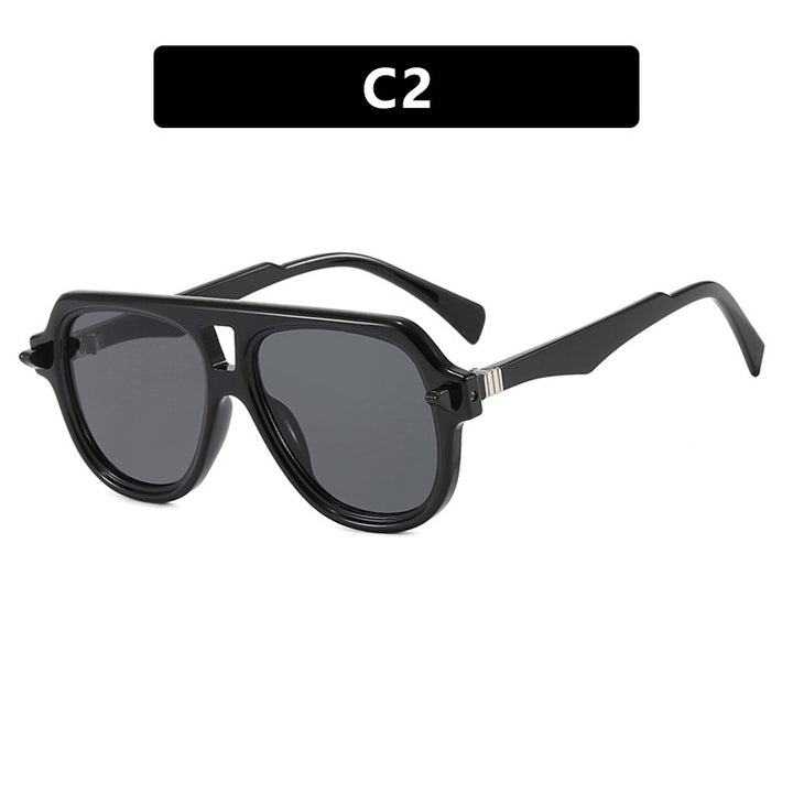 Women's rectangular sunglasses with modern frame and polarized lenses Skanto