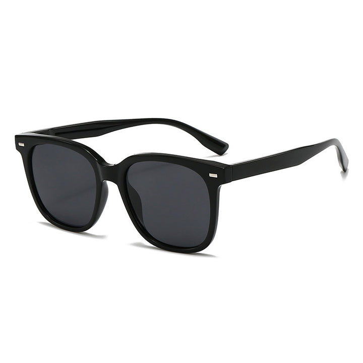 Kvinnenes modne solbriller i elegant oversized design Skanto