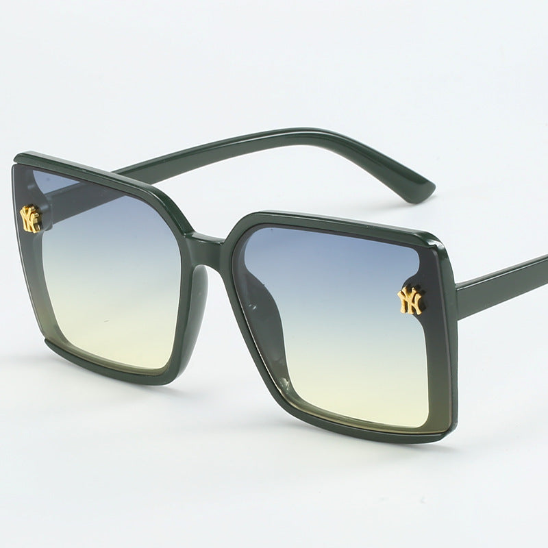 Dame Oversized-solbriller med elegante glass Skanto