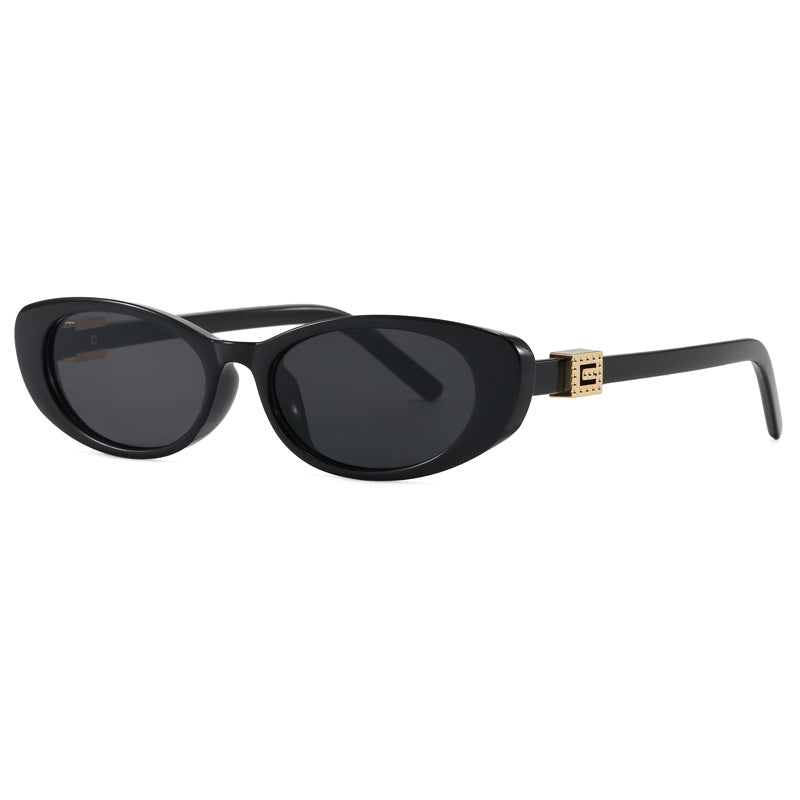 Women's Cat-Eye Sunglasses with Stylish Frame and Luxurious Details Skanto