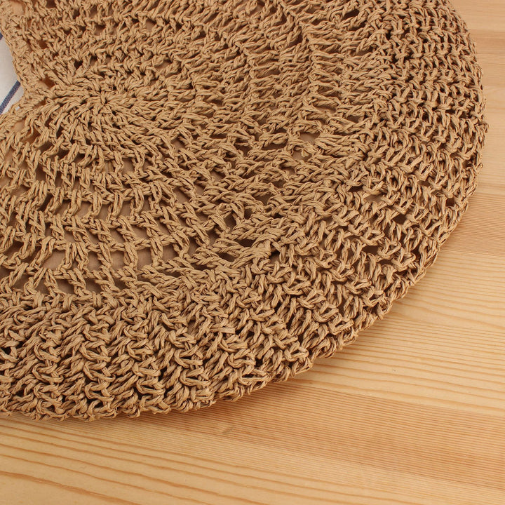 Hand-knotted tote bag with artistic wave pattern Skanto