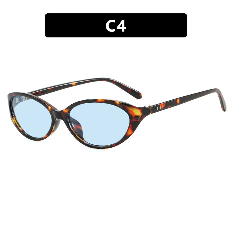 Women's Cat-Eye Sunglasses with Stylish Design and Protective UV Filter Skanto