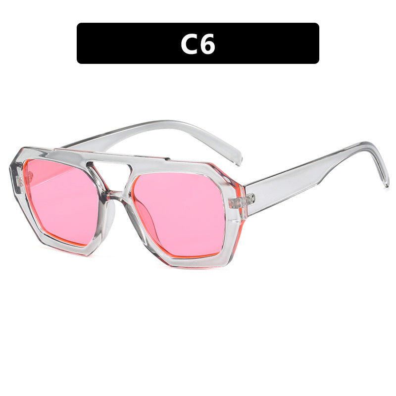 Dame oversized solbrille i markant, åttkantet design Skanto