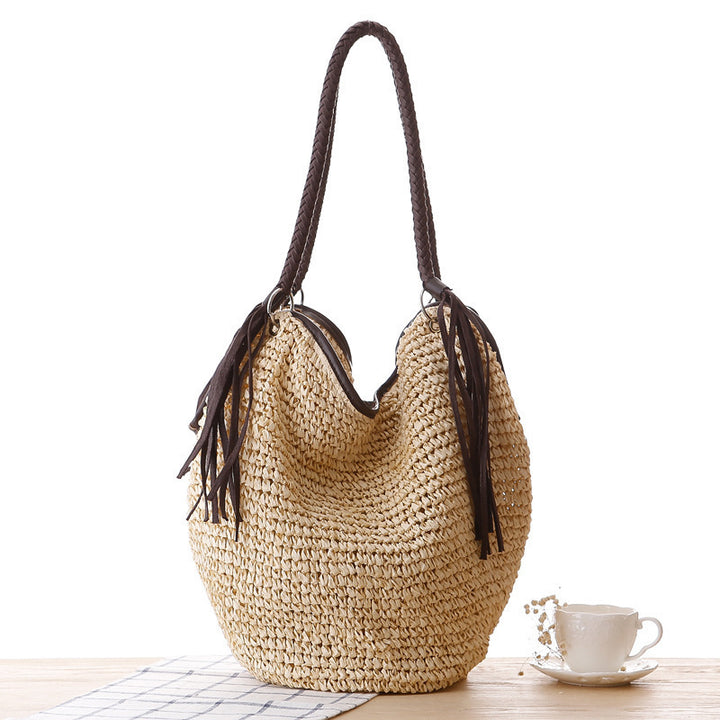 Handmade beach bag with fashionable fringe Skanto