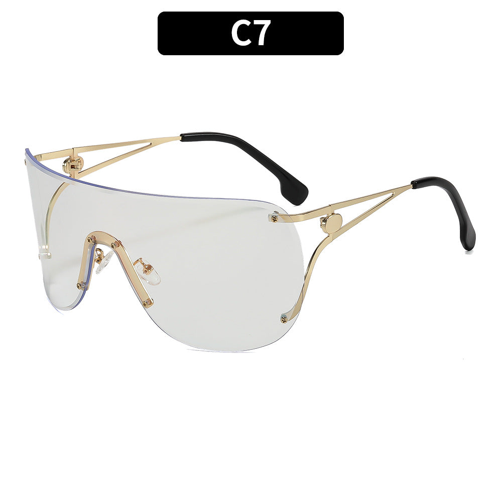 Dame visir-lignende solbrille med elegant metallramme Skanto