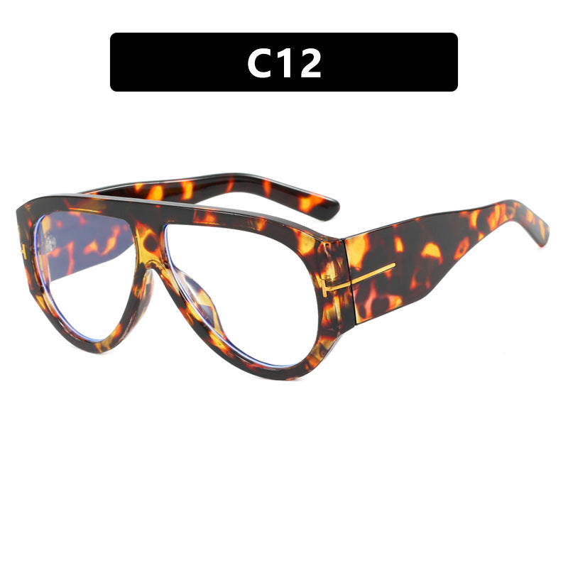 Women's Geometric Sunglasses with Modern Frame and Polarized Lenses Skanto