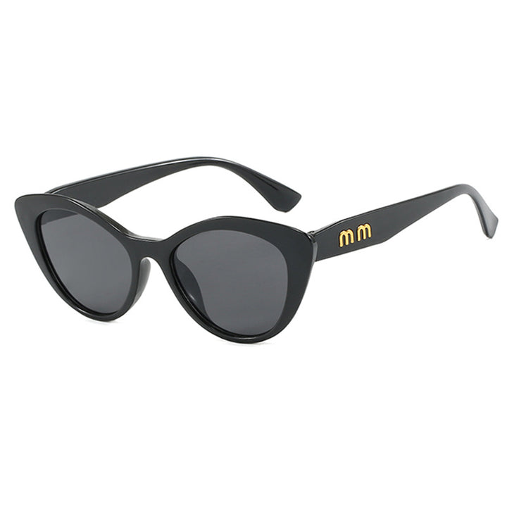 Women's eccentric Cat-Eye sunglasses with protective UV filter Skanto