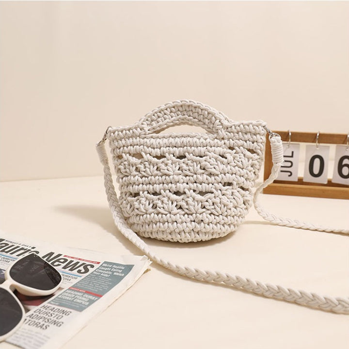 Playful macrame handbag with textured surface Skanto