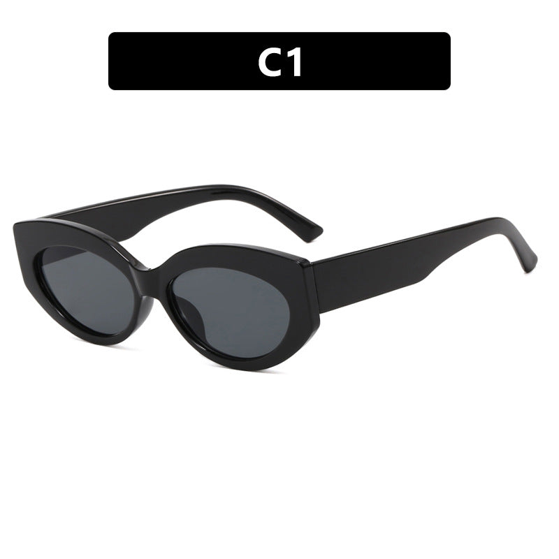Dame Cat-Eye solbriller i stilfullt plastdesign Skanto