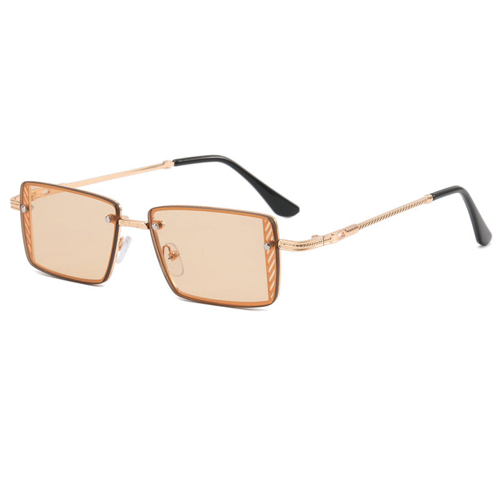 Dame Elegant kvadratisk solbrille med raffinerte rammedetaljer Skanto