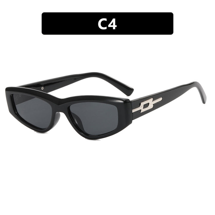 Dame moteriktig solbrille i trendig kattøye-design Skanto