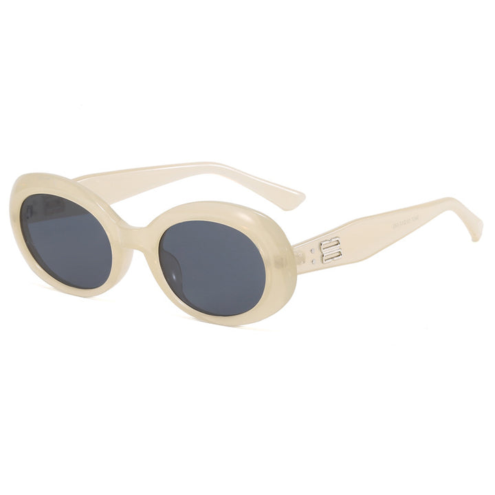 Dame retro-inspirert solbrille med bred ramme Skanto