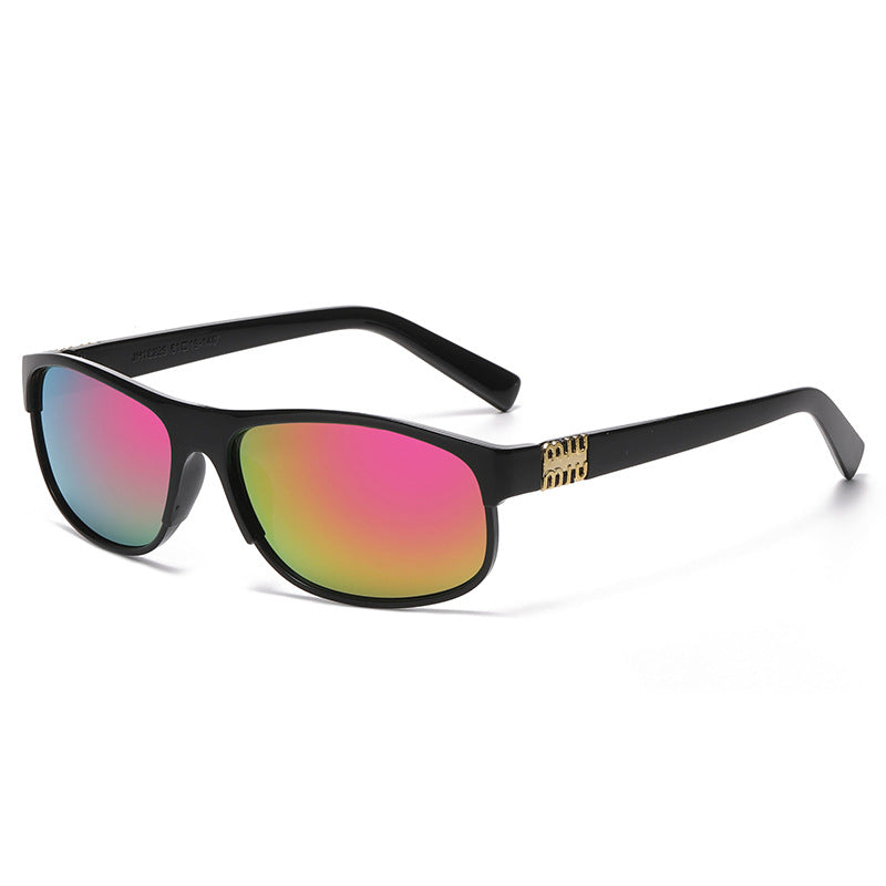 Women's fashion sunglasses with polarized lenses and stylish frame Skanto