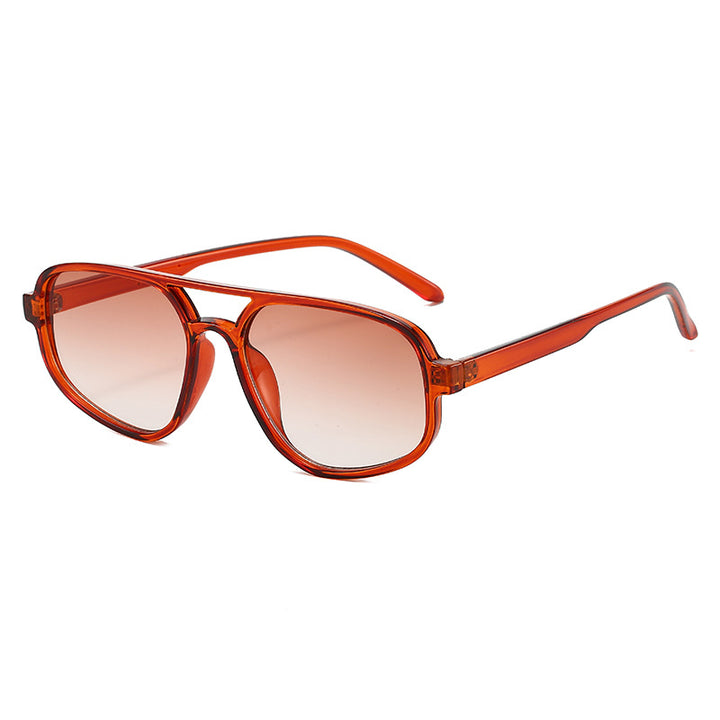 Dame moteriktig solbrille med bred ramme og UV-beskyttelse Skanto