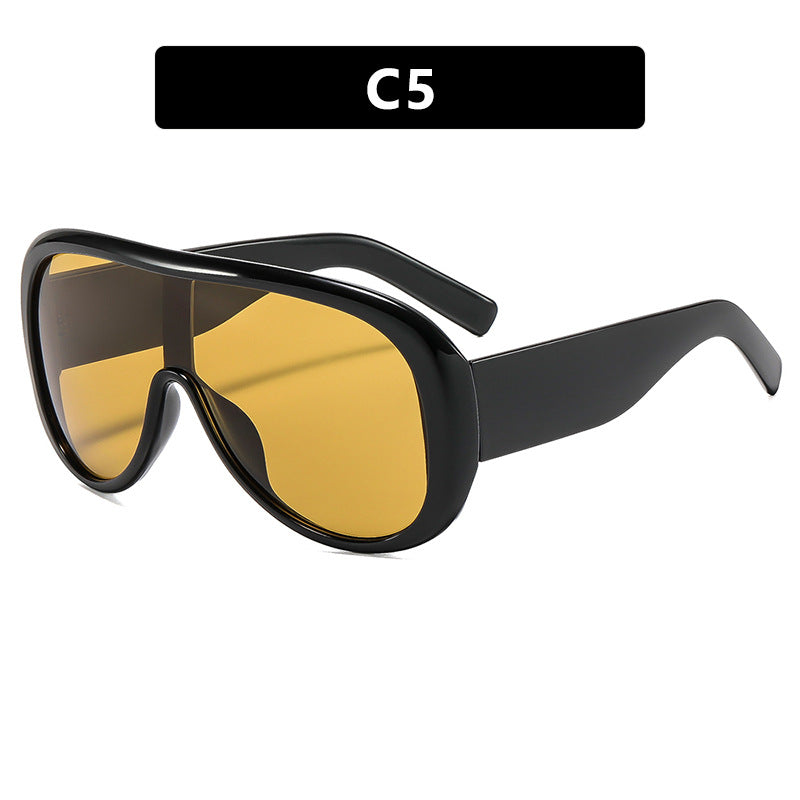 Women's oversized retro-inspired sports sunglasses Skanto