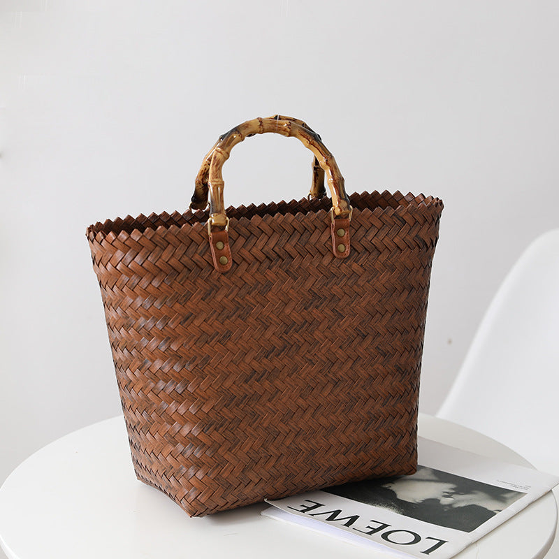 Handmade basket bag with stylish weave pattern Skanto
