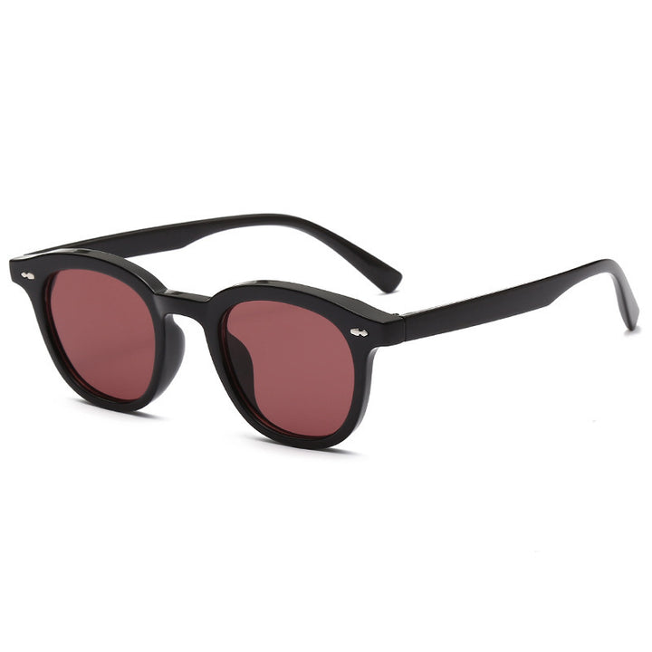Women's stylish sunglasses with classic retro design Skanto