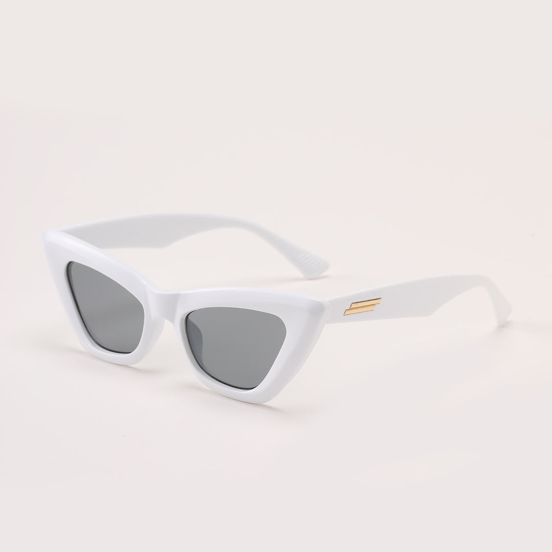 Dame Cat-Eye solbriller med moderne og elegant design Skanto