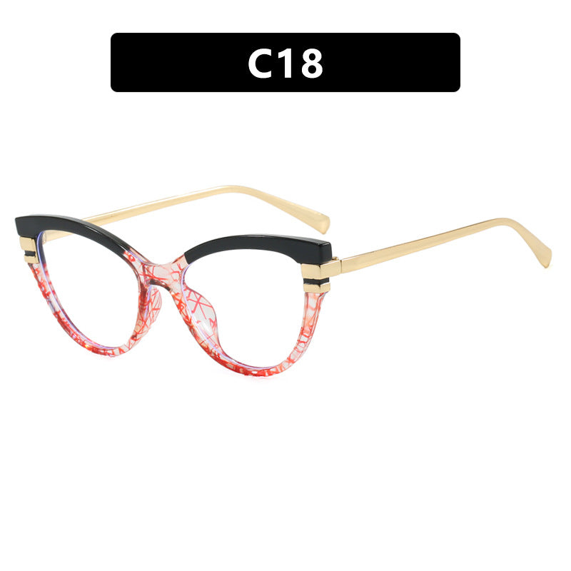 Women's Cat-Eye Sunglasses with Elegant Plastic Frame and Gold Accents Skanto