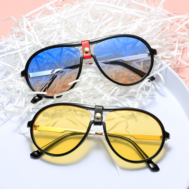 Dame moteriktig vernebrille med unikt dobbelt rammedesign Skanto
