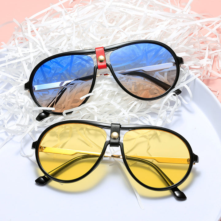 Dame moteriktig vernebrille med unikt dobbelt rammedesign Skanto