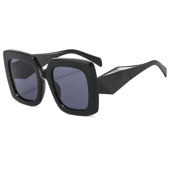 Dame oversized solbriller i markant kvadratisk design Skanto