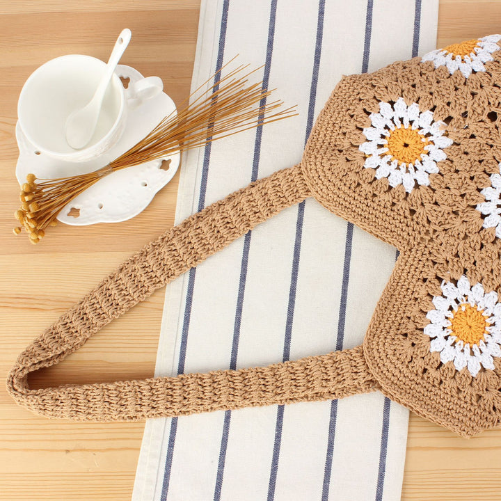 Crocheted shoulder bag with floral design Skanto