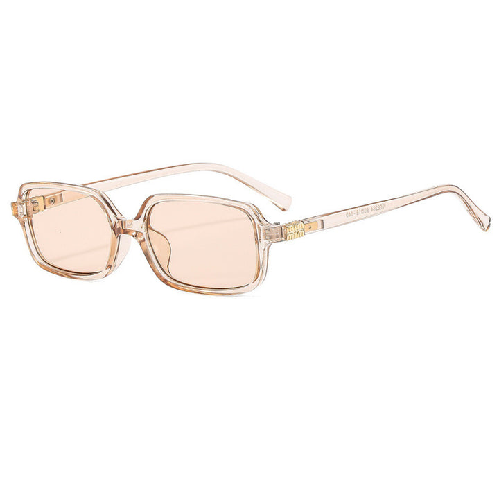 Dame moteriktig lesebrille i moderne kvadratisk design Skanto
