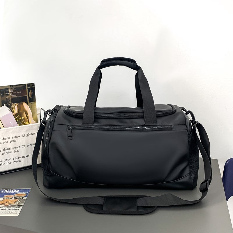 Herre sportbag med mye lagringsplass og polstrede bærehåndtak Skanto