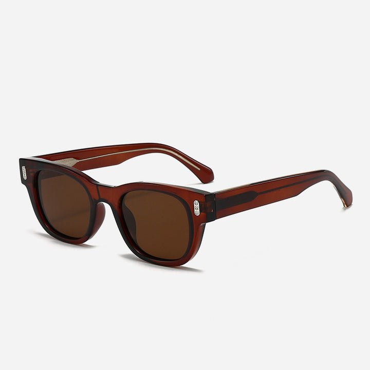 Dame moteriktig solbrille i kvadratisk design Skanto