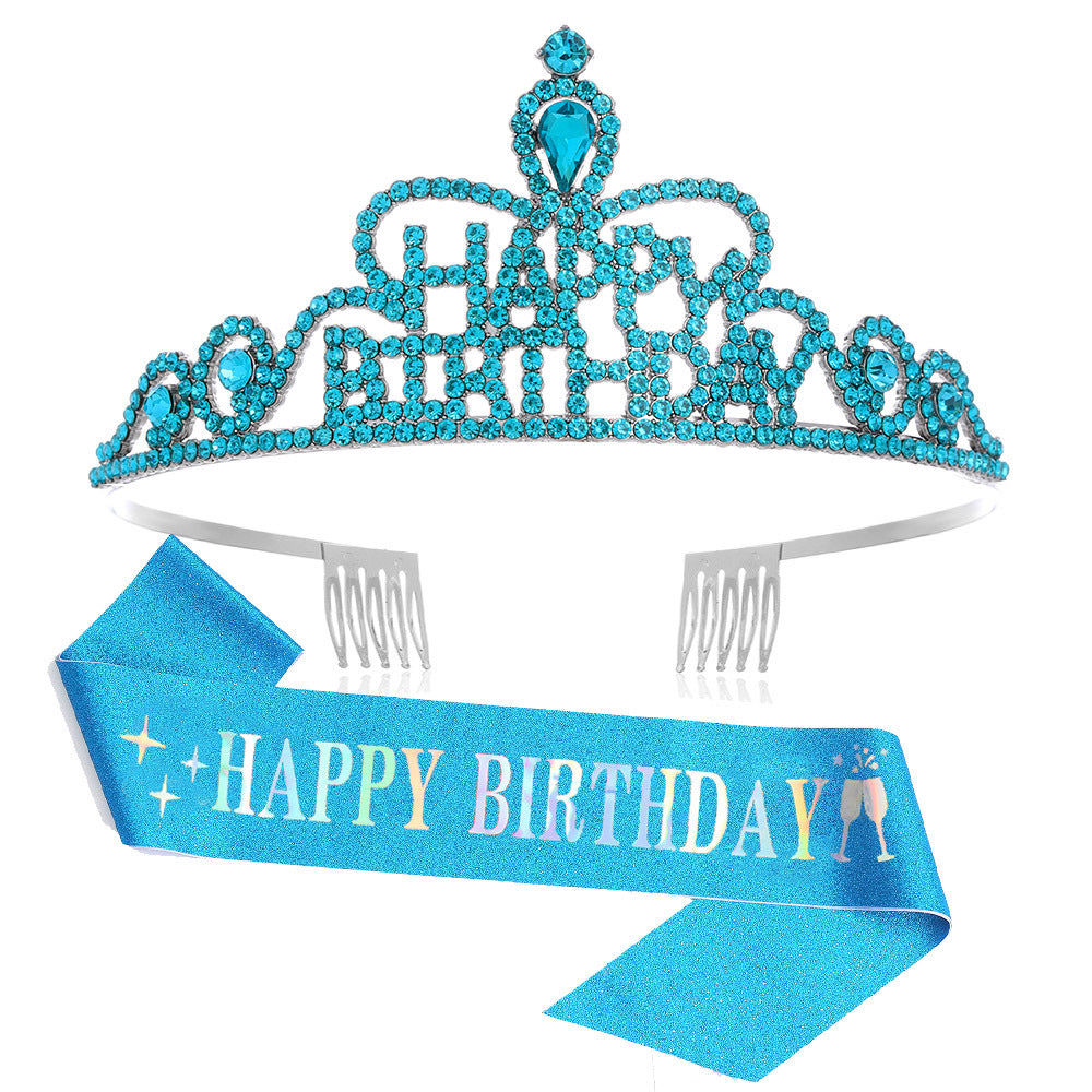 Dame Funkenkrone med "Happy Birthday" skrift Skanto