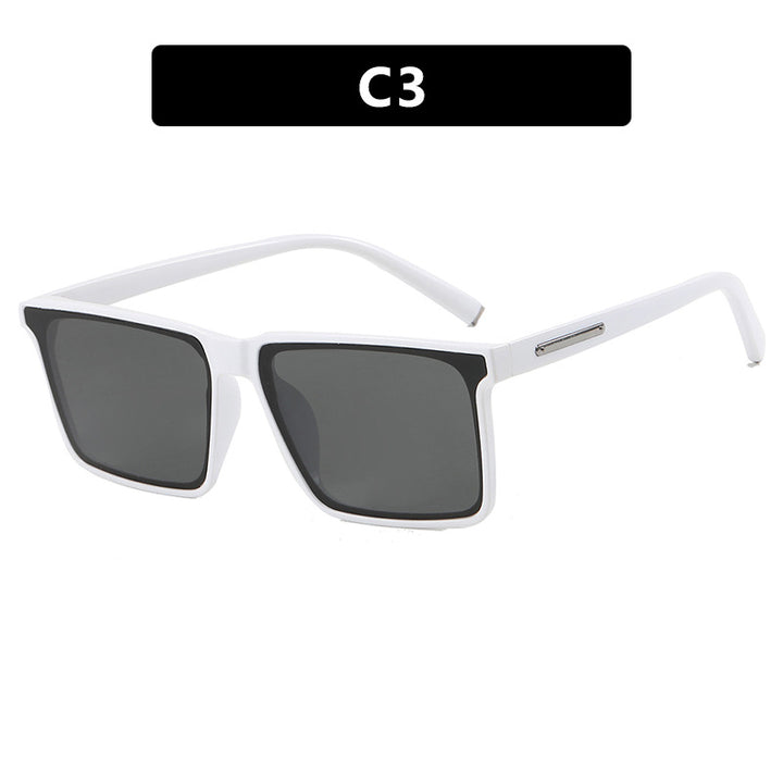 Women's square sunglasses with modern, robust plastic frame Skanto