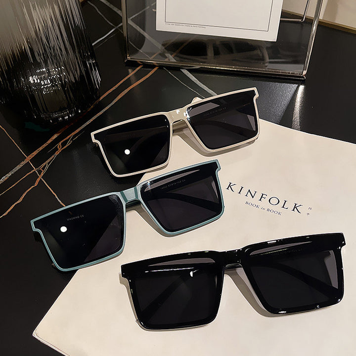 Women's square sunglasses with modern, robust plastic frame Skanto
