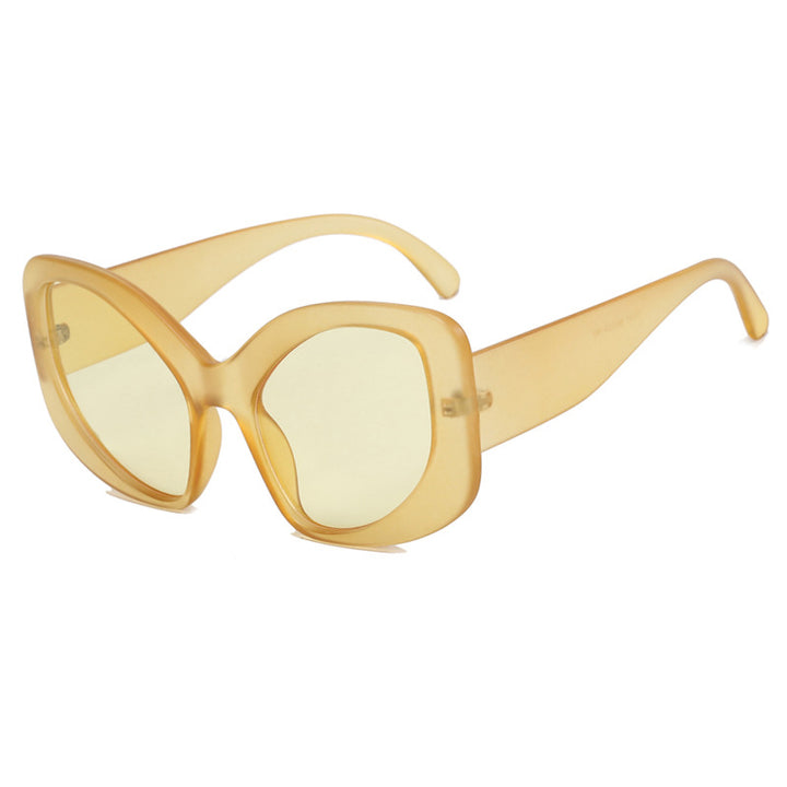 Women's oversized sunglasses in modern design Skanto