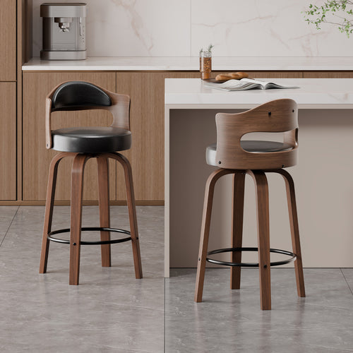 Moderne Barstol med unik tredesign og svingbart sete Skanto