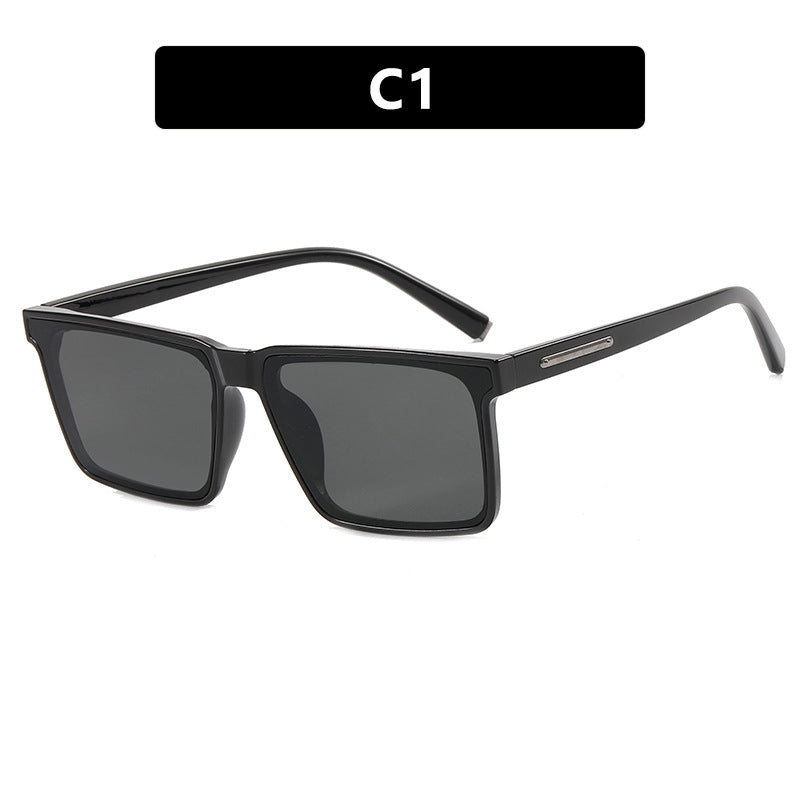 Women's square sunglasses with modern, robust plastic frame Skanto