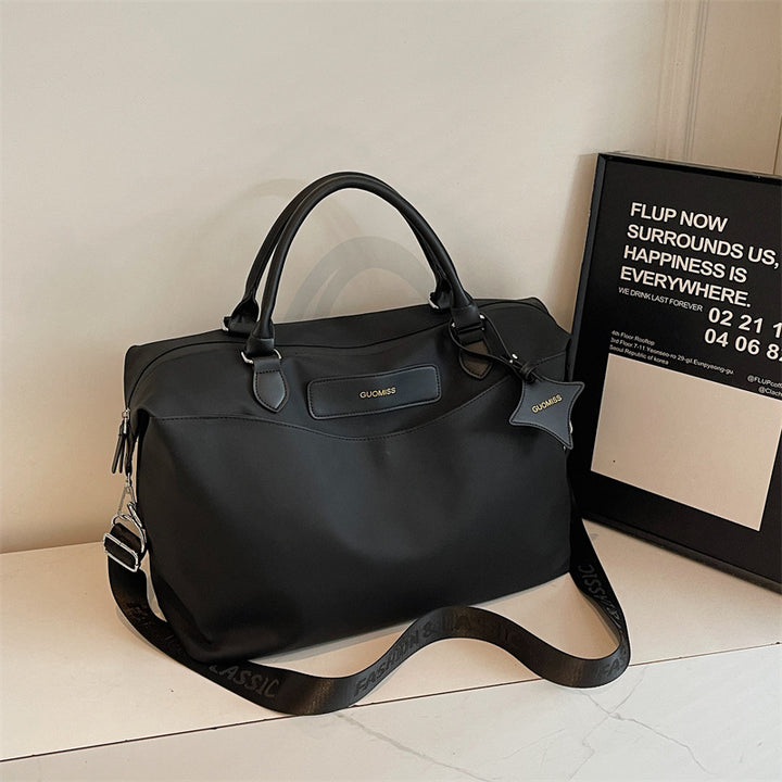 Elegant Reiset bag med praktiske lommer Skanto