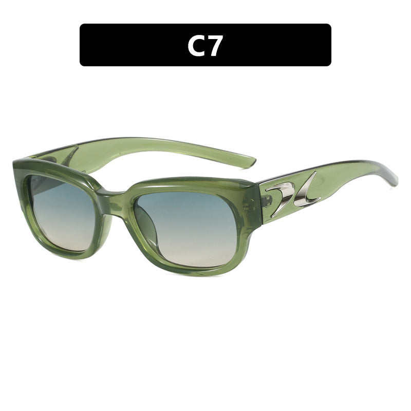 Women's stylish sunglasses with robust frame and UV protection Skanto
