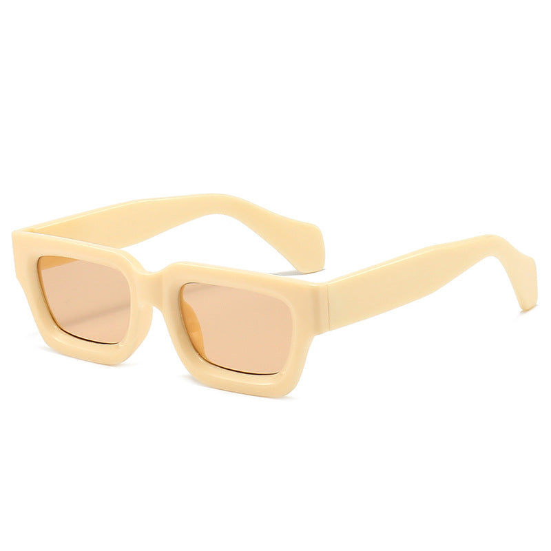 Women's trendy sunglasses with robust and transparent frame Skanto