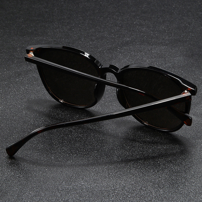 Damer moterik solbrille i unikt design med UV-beskyttelse Skanto