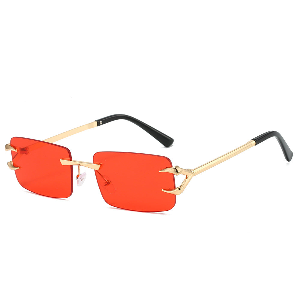 Women's futuristic sunglasses with innovative frame and weather-resistant lenses Skanto